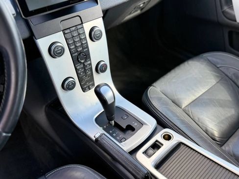 Used 2011 Volvo C70 T5 image 15