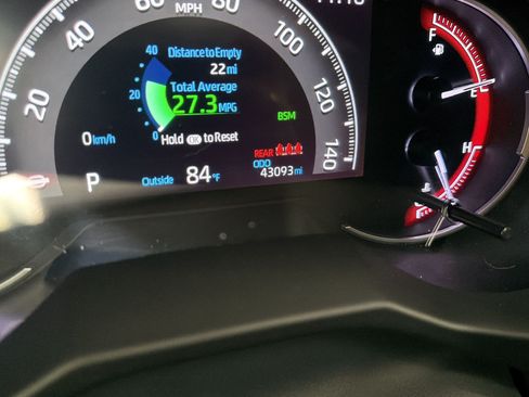 Used 2023 Toyota RAV4 XLE Premium AWD/4WD image 24