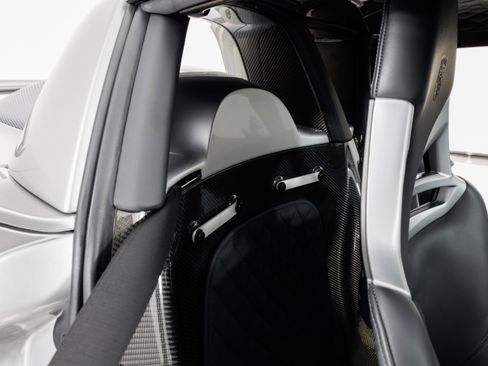 Used 2004 Porsche Carrera GT RWD image 44