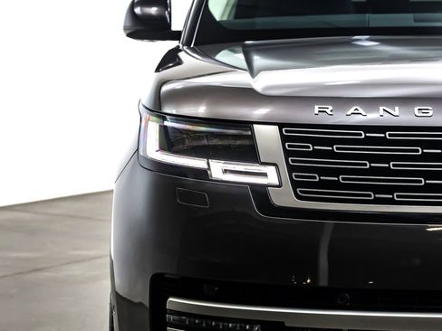 Used 2024 Land Rover Range Rover SE image 15