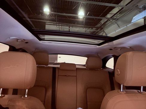 Used 2021 Jaguar F-PACE S image 20