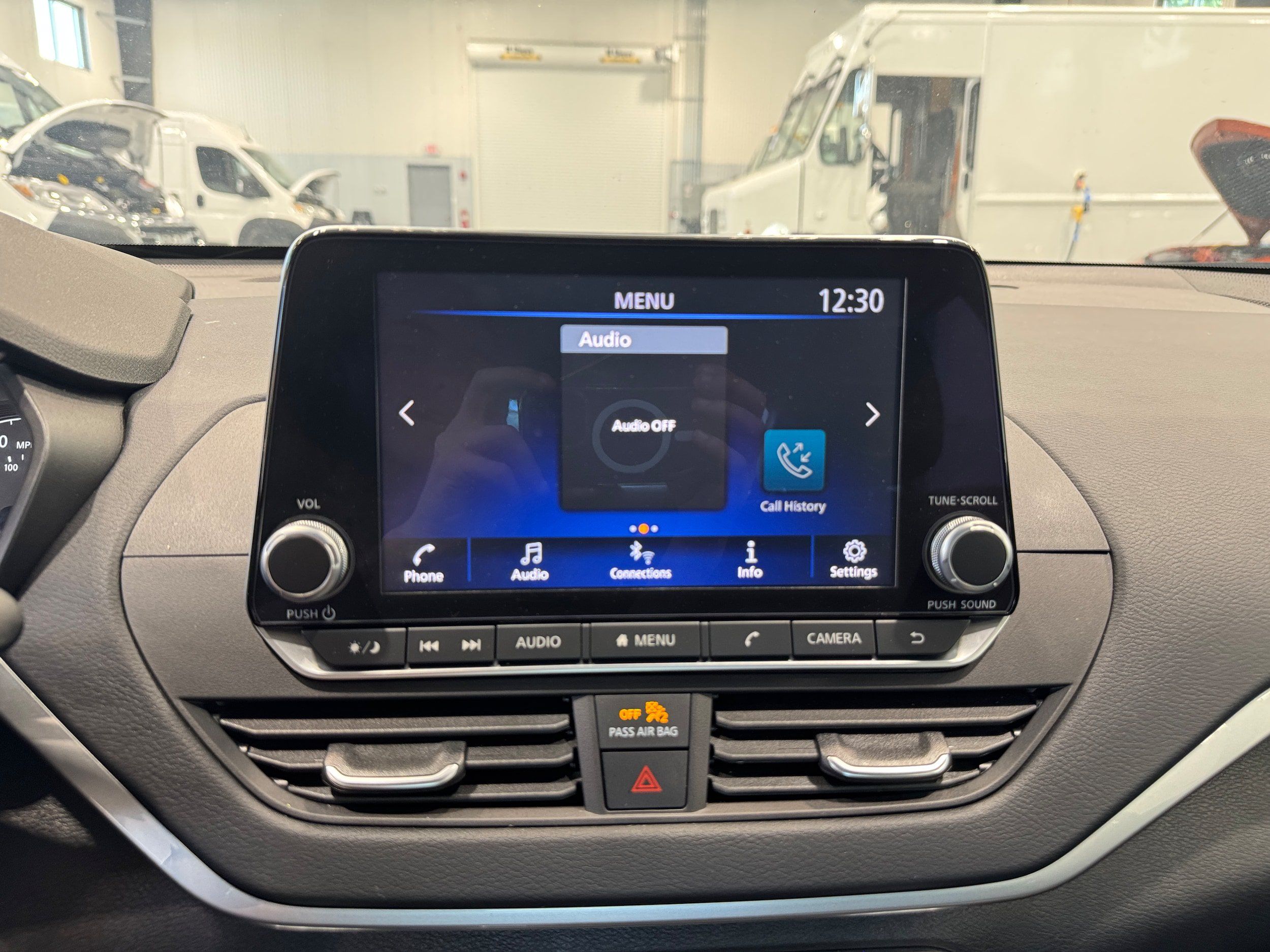 Used 2025 Nissan Altima 2.5 S FWD image 16