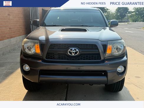 Used 2011 Toyota Tacoma 4x4 Double Cab w/ TRD Sport Pkg image 2