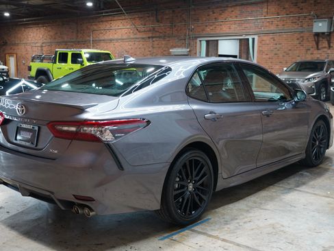 Used 2023 Toyota Camry XSE image 16