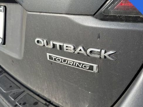 Used 2022 Subaru Outback Touring w/ Popular Package #2 image 9