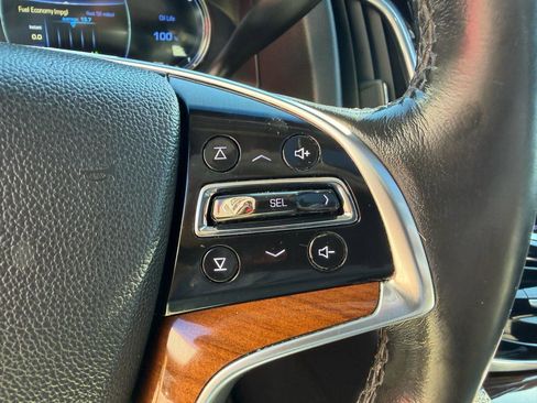 Used 2017 Cadillac Escalade Luxury w/ LPO, Radiant Package AWD/4WD image 34