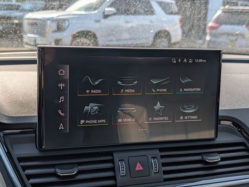 Used 2025 Audi Q5 2.0T Premium image 45