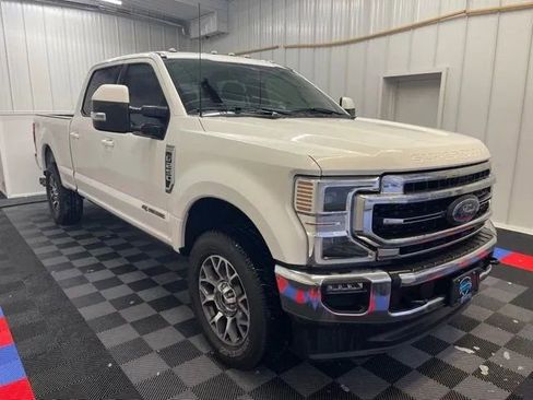 Used 2022 Ford F250 Lariat w/ FX4 Off-Road Package image 2