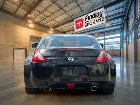 Used 2014 Nissan 370Z Coupe RWD image 5