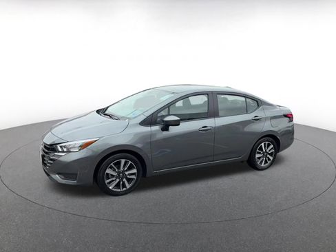 Used 2025 Nissan Versa SV FWD image 8