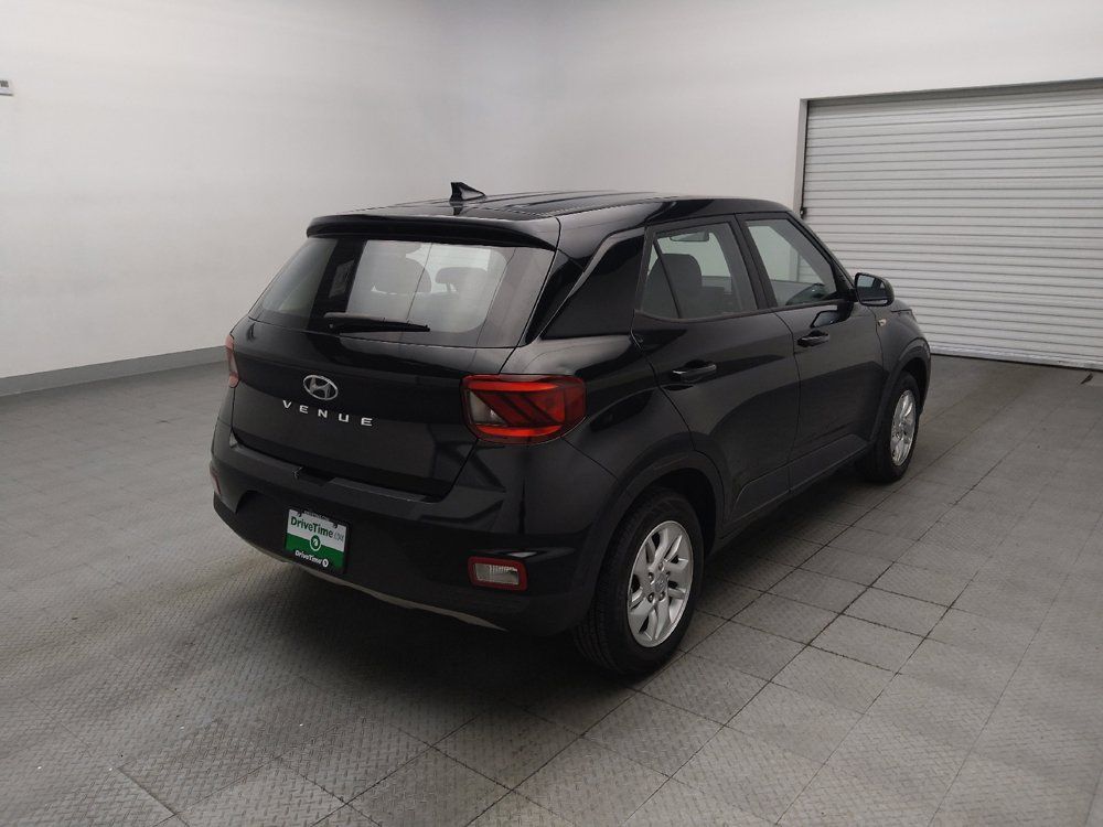 Used 2021 Hyundai Venue SE FWD image 9