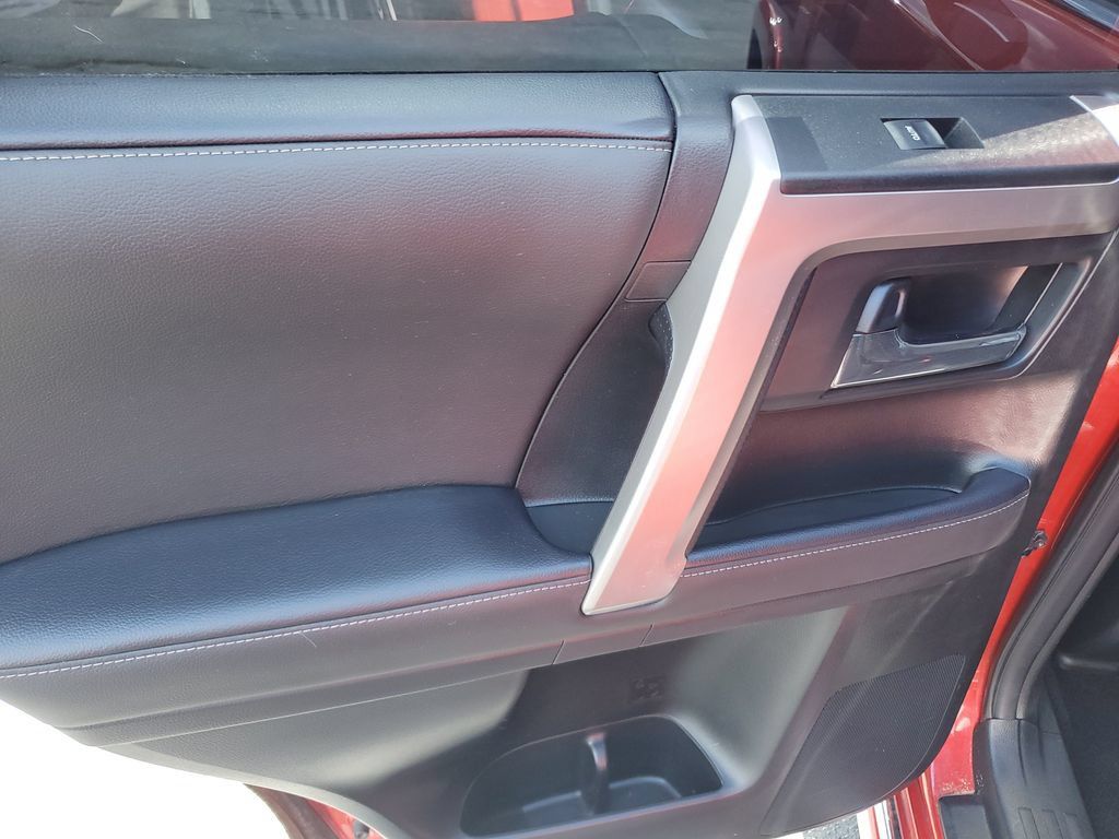 Used 2024 Toyota 4Runner Limited AWD/4WD image 15