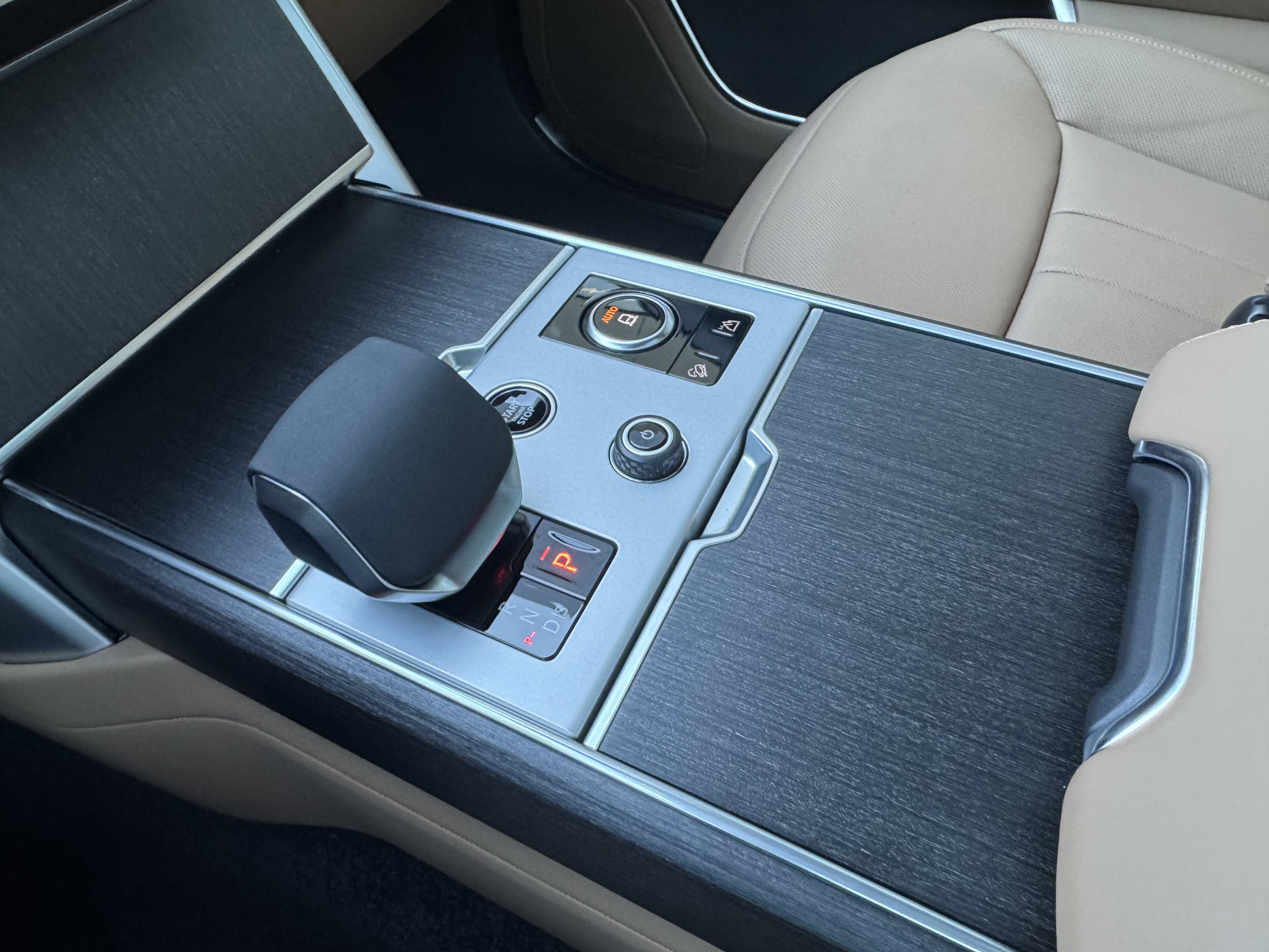 New 2027 Land Rover Range Rover SE AWD/4WD image 24