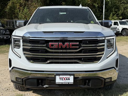 New 2026 GMC Sierra 1500 SLT image 7