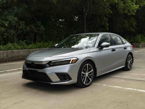 Used 2024 Honda Civic Touring image 5
