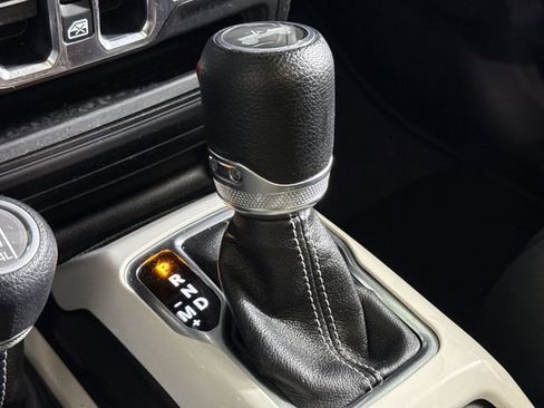 Used 2021 Jeep Wrangler Unlimited Sahara image 27