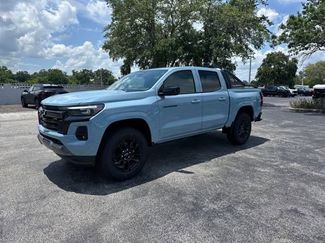 New 2025 Chevrolet Colorado Z71 w/ Midnight Edition video 2