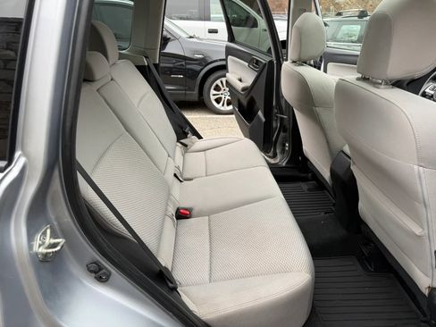 Used 2017 Subaru Forester 2.5i Premium w/ All-Weather Package image 16