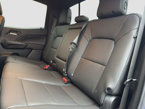 New 2026 GMC Canyon Elevation w/ Convenience Package AWD/4WD image 10