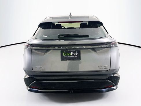 Used 2023 Nissan Ariya AWD image 7
