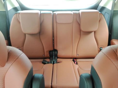 Used 2024 Kia Carnival SX Prestige FWD image 41