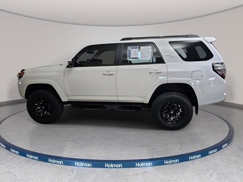 Used 2021 Toyota 4Runner TRD Off-Road Premium w/ Moonroof Package AWD/4WD image 9