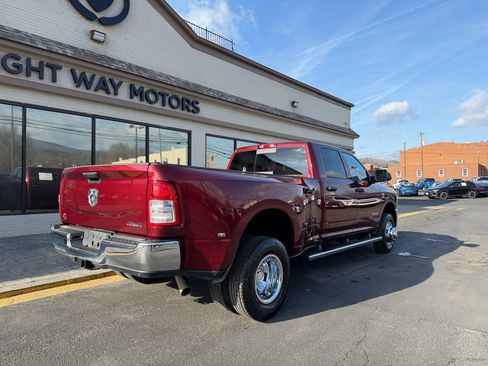 Used 2022 RAM 3500 Tradesman image 3
