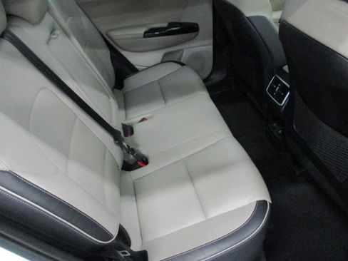 Used 2021 Kia Sportage SX image 12