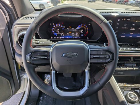 New 2025 Chevrolet Colorado Z71 w/ Midnight Edition image 14