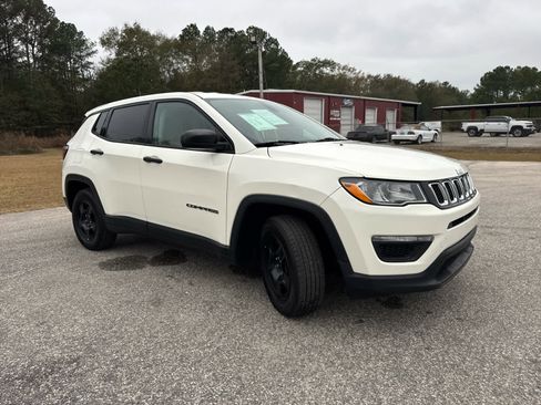 Used 2020 Jeep Compass Sport image 10