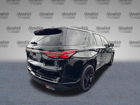 Used 2022 Chevrolet Traverse Premier w/ Redline Edition AWD/4WD image 9