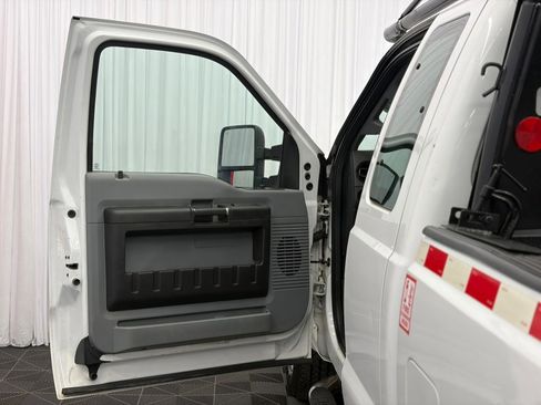 Used 2016 Ford F250 XL w/ Power Equipment Group RWD image 11
