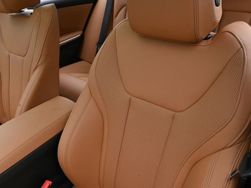Certified 2025 BMW M340i RWD image 9