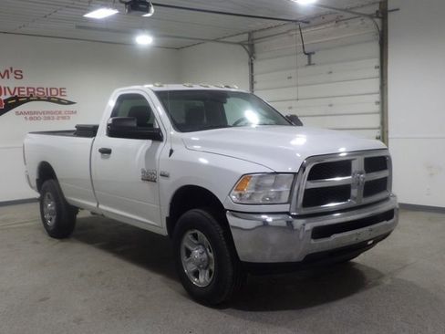 Used 2015 RAM 2500 Tradesman w/ Chrome Appearance Group AWD/4WD image 5