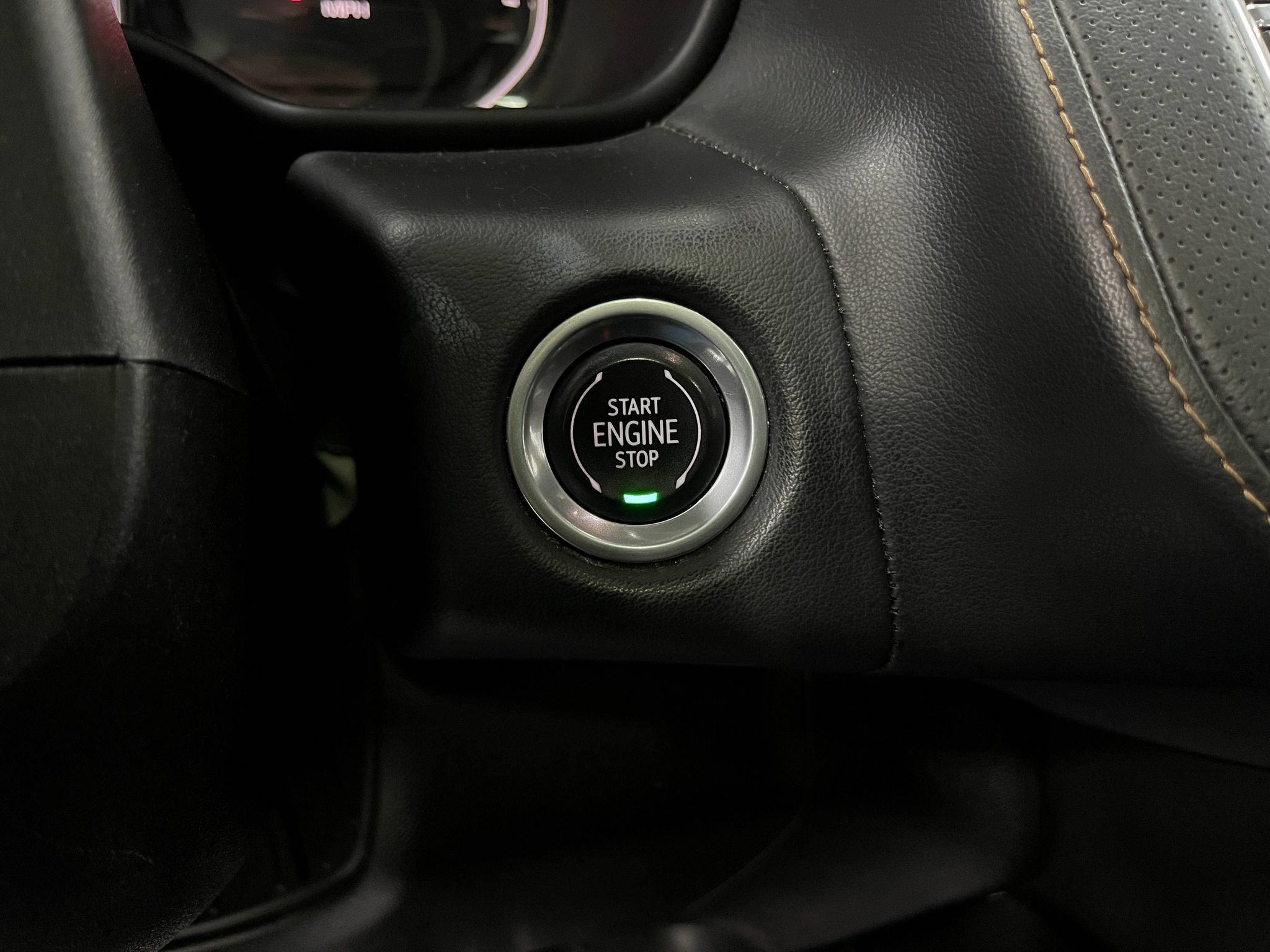 Used 2021 GMC Yukon AT4 w/ Technology Package AWD/4WD image 20