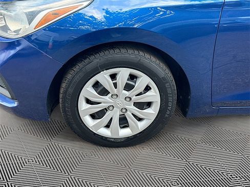 Used 2020 Hyundai Accent SE image 34