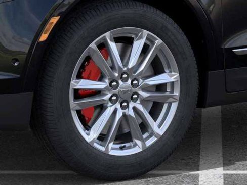 New 2026 Cadillac XT5 Sportv w/ LPO, Floor Liner Package AWD/4WD image 10