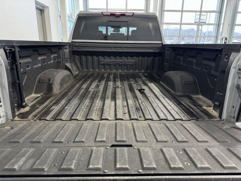 Used 2024 Chevrolet Silverado 2500 ZR2 w/ Technology Package image 44