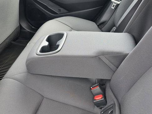 Certified 2025 Toyota Corolla LE FWD image 10