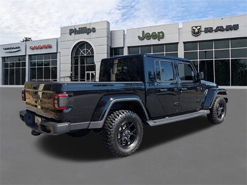 New 2025 Jeep Gladiator Sport image 4