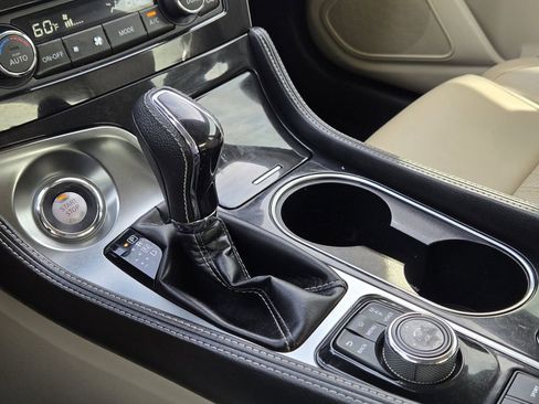 Used 2023 Nissan Maxima Platinum w/ Sport Mat Group image 9