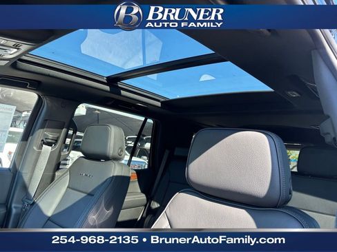New 2026 GMC Yukon Denali w/ Sun & Power Step Package image 25