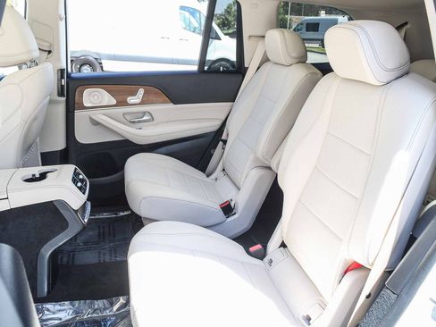 Certified 2024 Mercedes-Benz GLS 450 4MATIC image 22