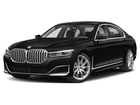 Used 2021 BMW 740i w/ M Sport Package image 4
