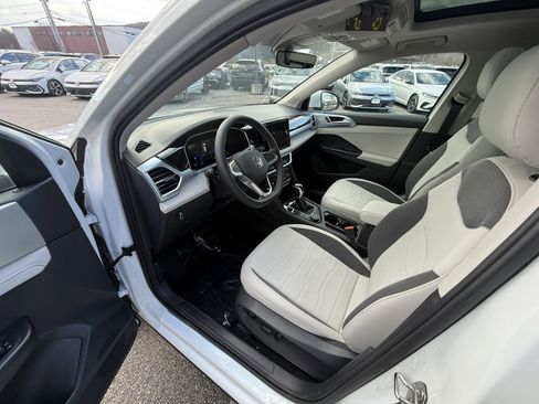 New 2026 Volkswagen Taos SE AWD/4WD image 10
