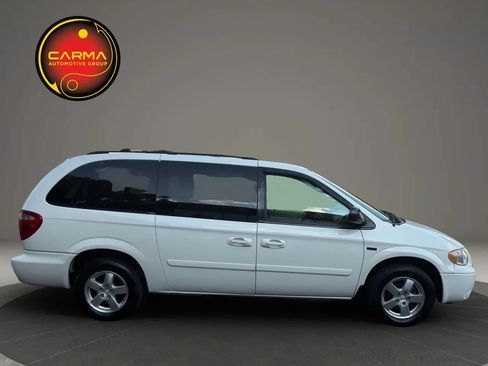 Used 2007 Dodge Grand Caravan SXT FWD image 1