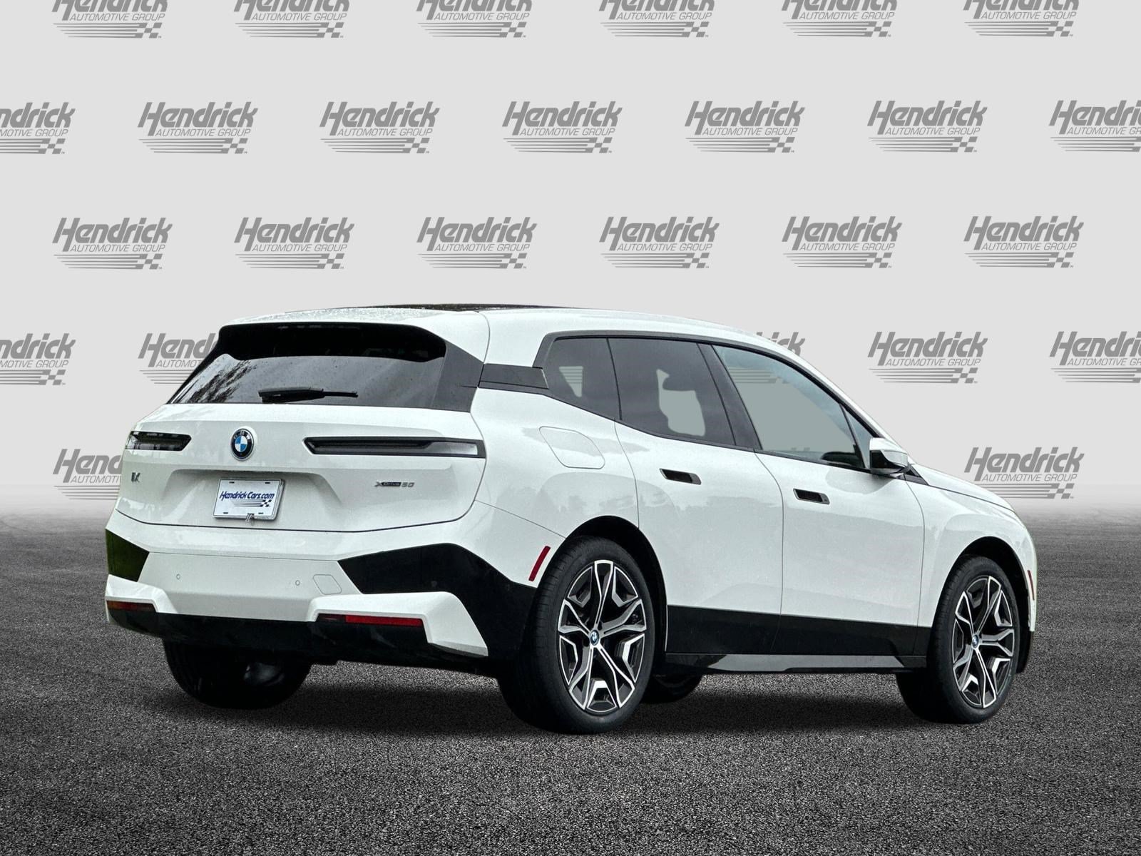 Certified 2024 BMW iX xDrive50 w/ Sport Package AWD/4WD image 5