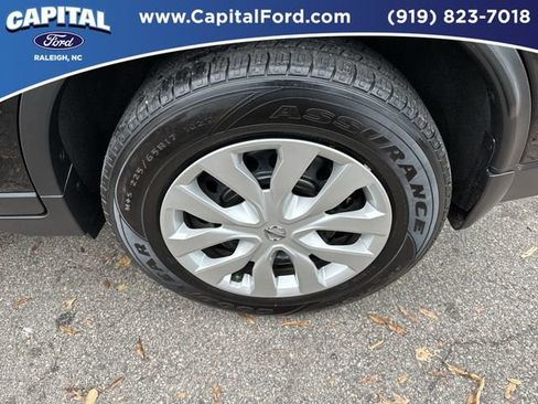 Used 2018 Nissan Rogue S image 13