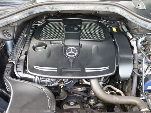 Used 2015 Mercedes-Benz ML 350 2WD w/ Premium 1 Package image 41