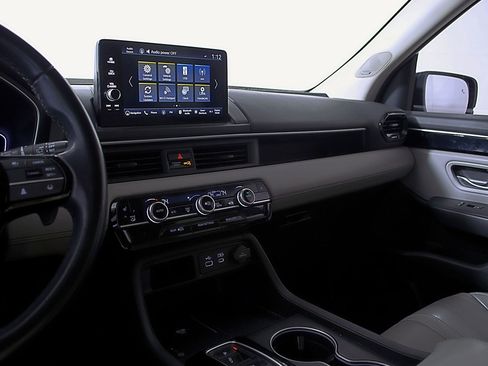 Used 2023 Honda Pilot Touring image 29